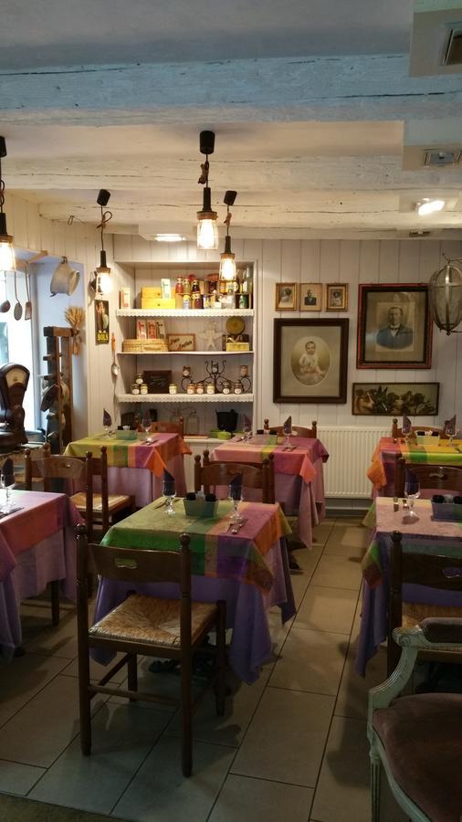 Chambres Touristiques La Cour Des Hotes Obernai Kültér fotó